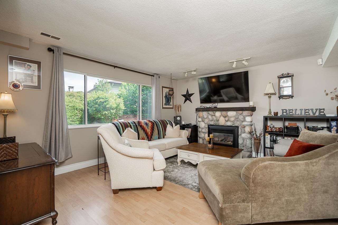 Photo 3 of 11112 Pitman Place, Delta BC