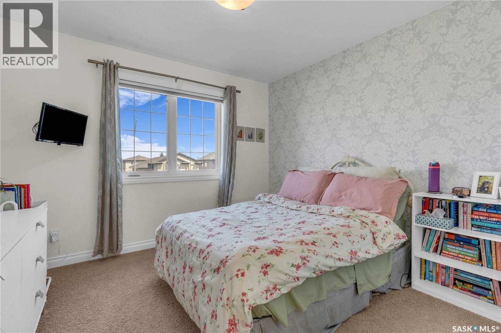 Single Family House 2 Level for Sale in  Linner WAY Regina 