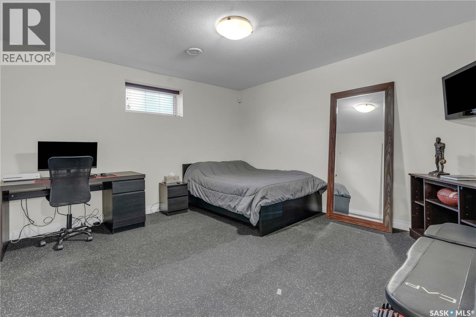 Single Family House 2 Level for Sale in  Linner WAY Regina 
