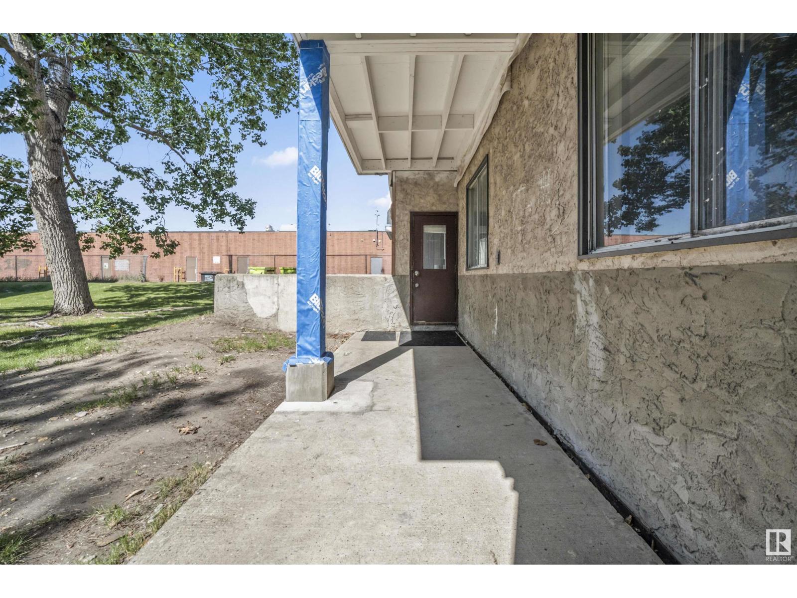 Photo 14 of 106 14908 26 St Nw, Edmonton AB