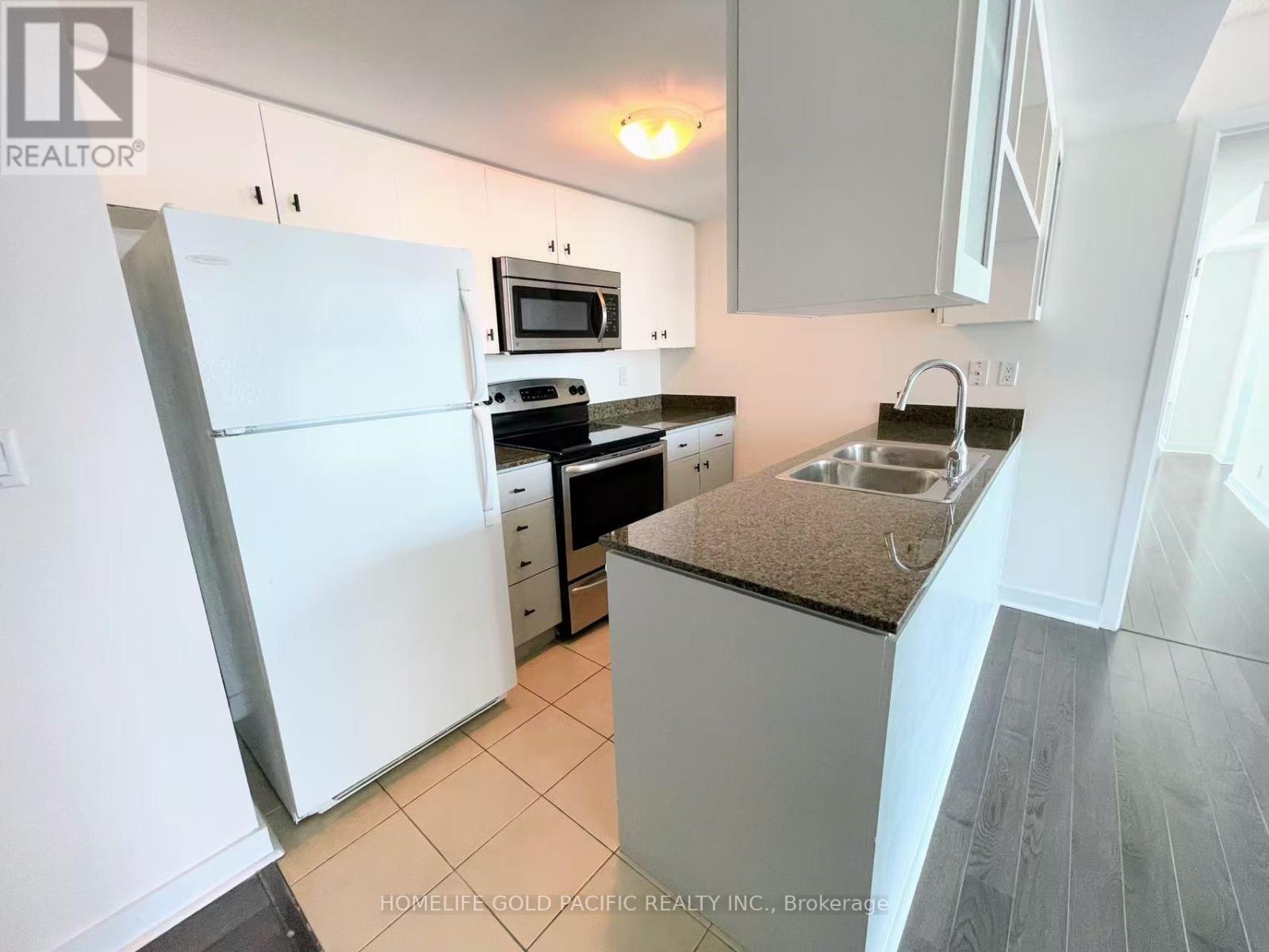 Photo 4 of 3010 381 Front Street W, Toronto ON
