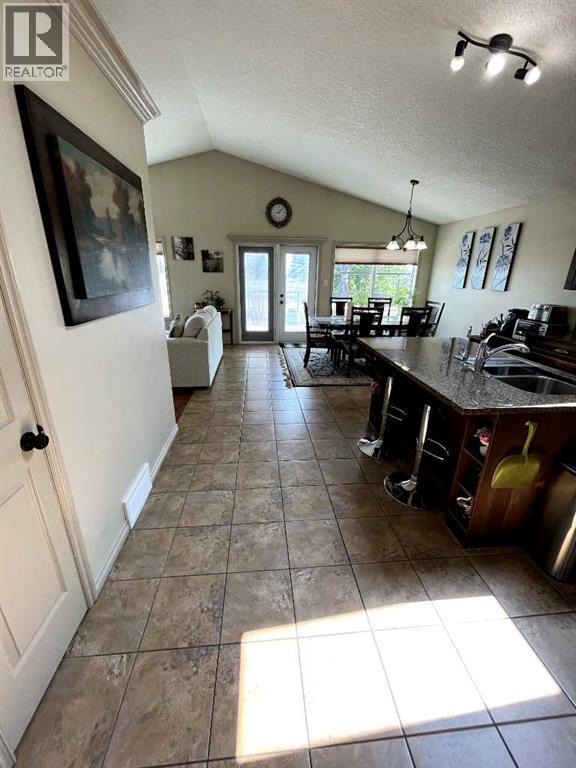 Photo 25 of 226 Gateway Manor S, Lethbridge AB