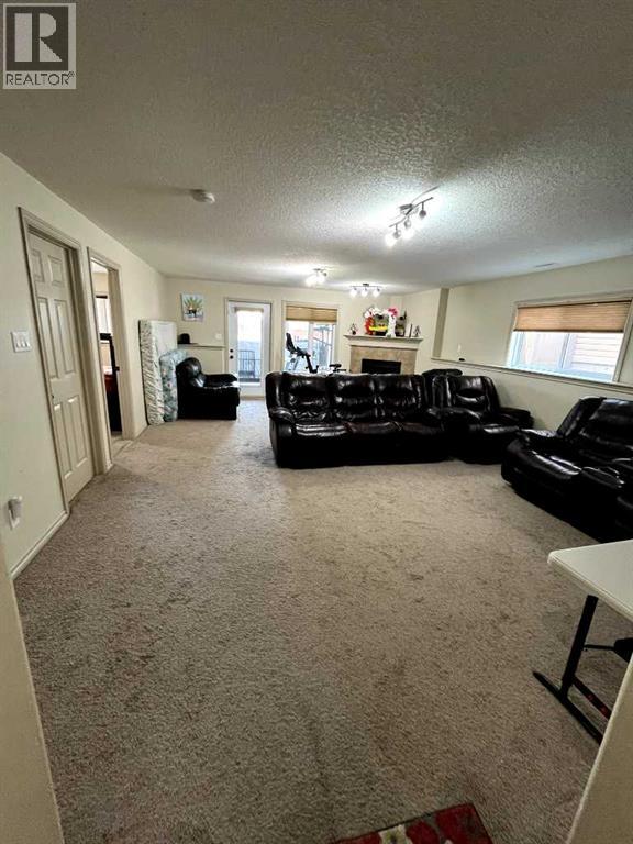 Photo 14 of 226 Gateway Manor S, Lethbridge AB
