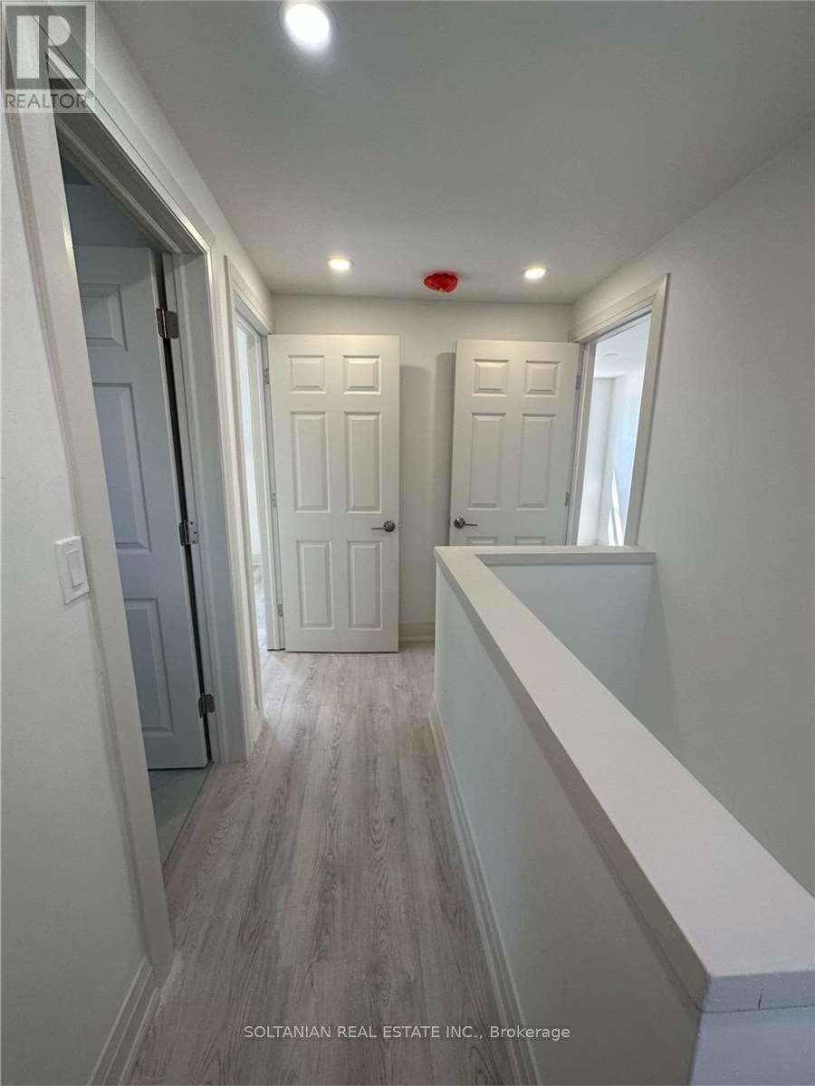 Photo 5 of 179 Willowdale Avenue, Toronto ON