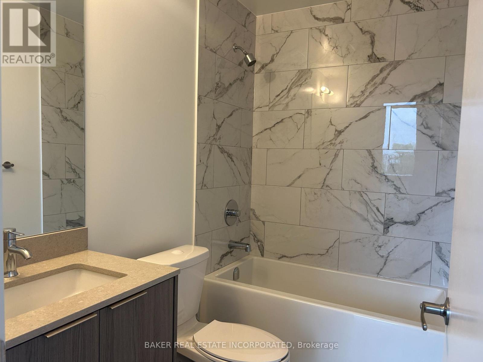 Photo 13 of 216 36 Forest Manor Road, Toronto ON