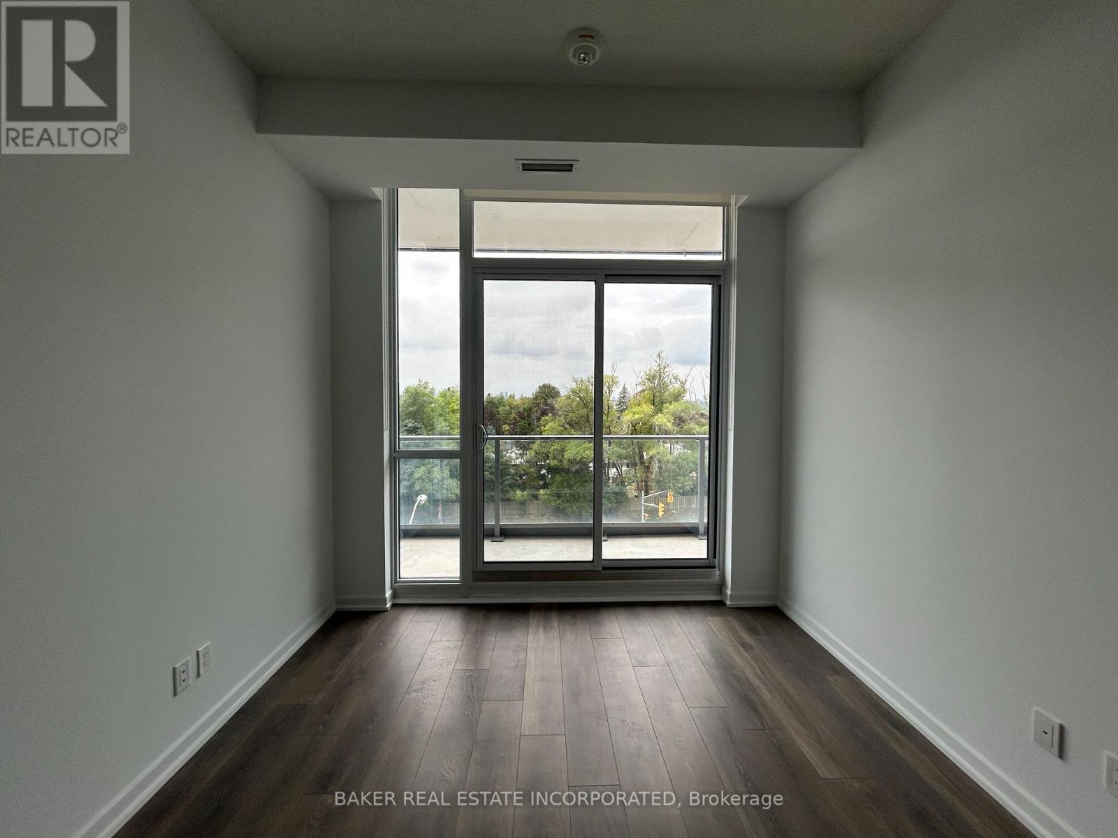 Photo 6 of 216 36 Forest Manor Road, Toronto ON