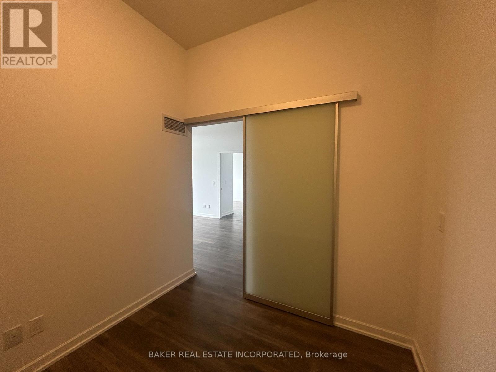 Photo 28 of 216 36 Forest Manor Road, Toronto ON