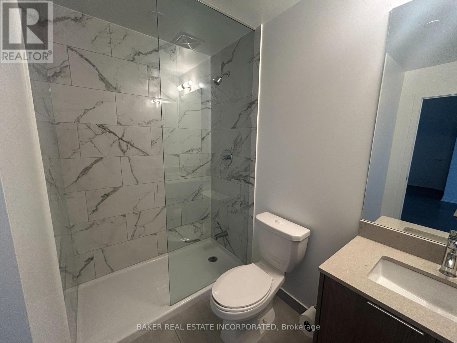 Photo 33 of 216 36 Forest Manor Road, Toronto ON