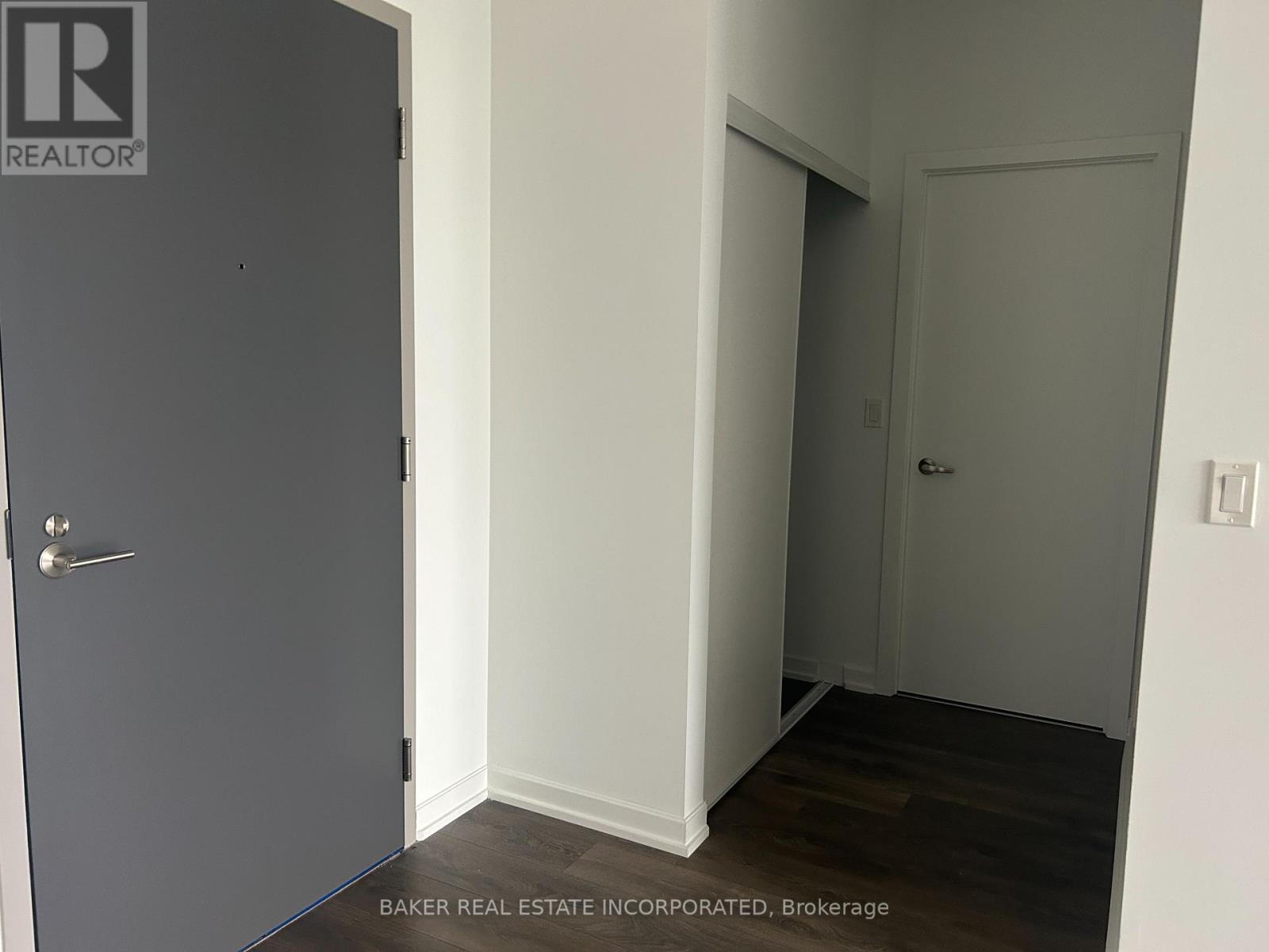 Photo 30 of 216 36 Forest Manor Road, Toronto ON