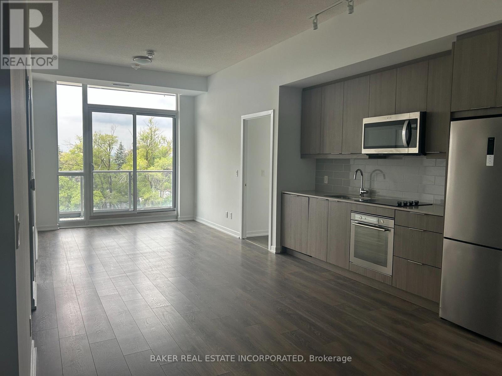 Photo 18 of 216 36 Forest Manor Road, Toronto ON