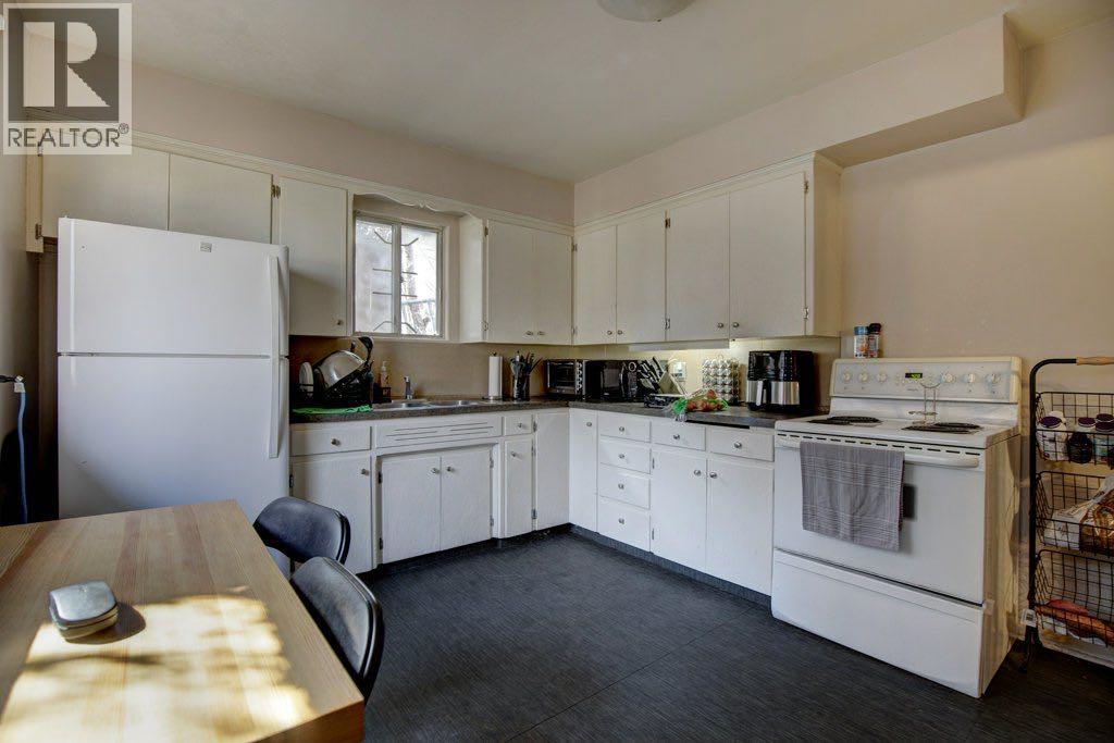 Multi-family House Bungalow for Sale in   Avenue SW Parkhill Calgary 