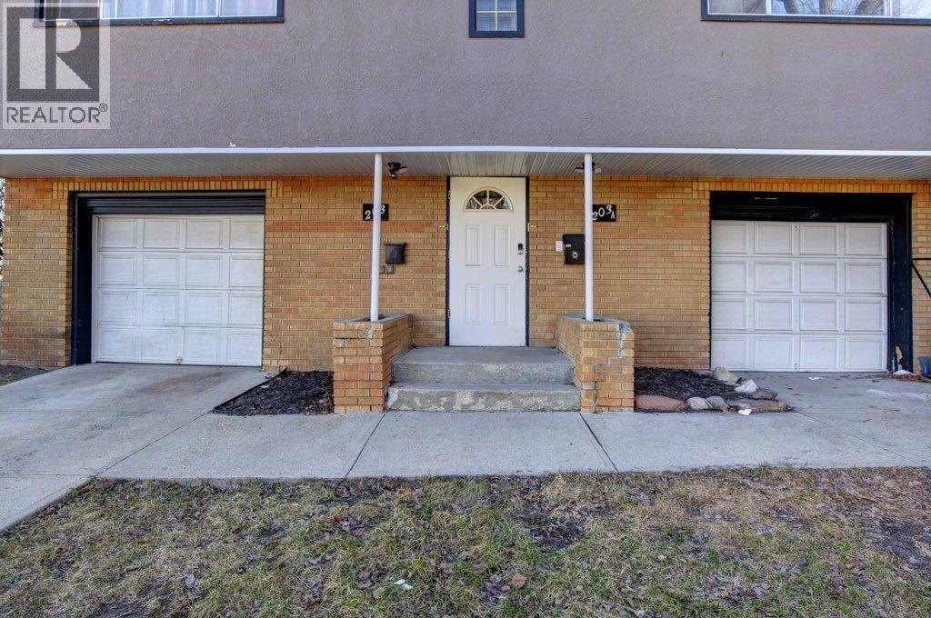 Multi-family House Bungalow for Sale in   Avenue SW Parkhill Calgary 