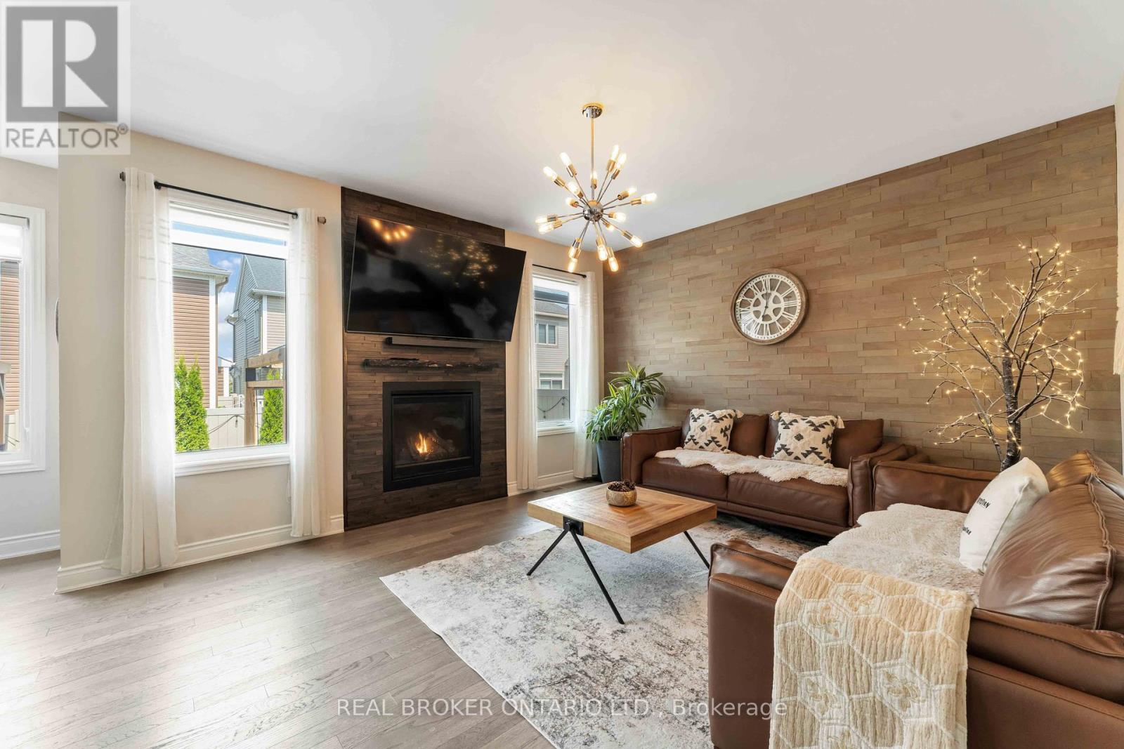 Photo 8 of 373 River Landing Avenue, Ottawa ON