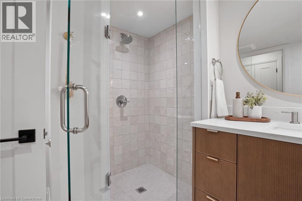 Photo 24 of 2190 Lakeshore Road Unit 403, Burlington ON
