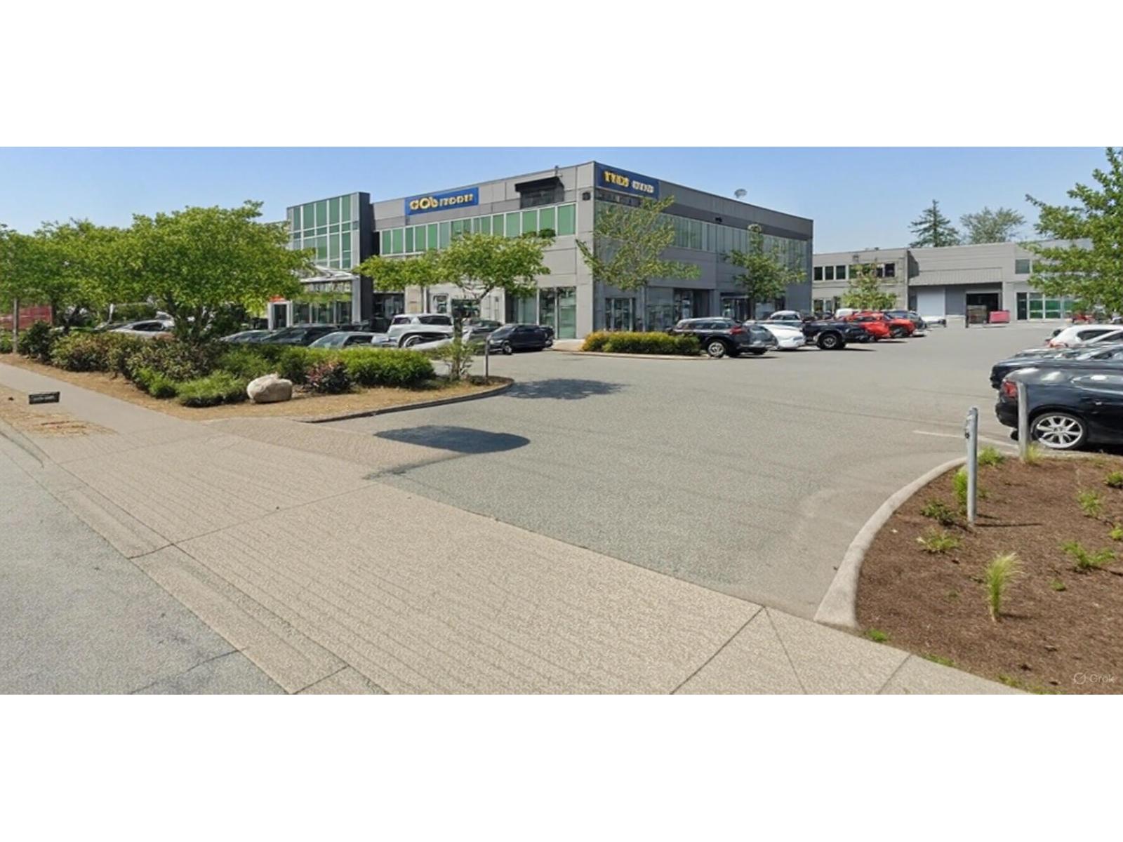 Photo 3 of 202 13049 76 Avenue, Surrey BC
