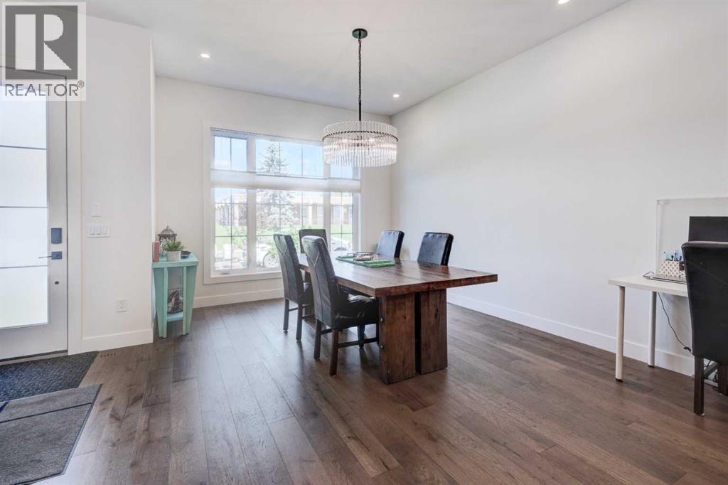 Single Family House for Sale in   Avenue SW North Glenmore Park Calgary 