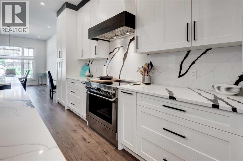 Single Family House for Sale in   Avenue SW North Glenmore Park Calgary 
