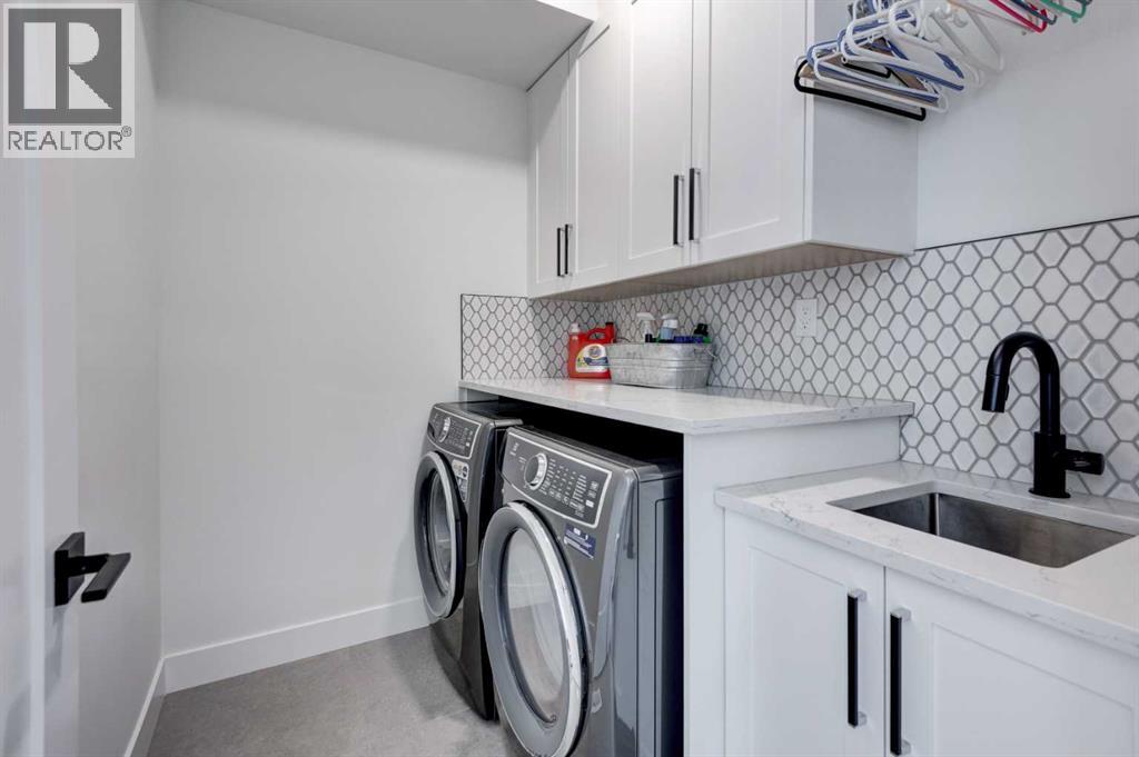 Single Family House for Sale in   Avenue SW North Glenmore Park Calgary 
