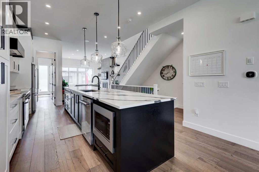 Single Family House for Sale in   Avenue SW North Glenmore Park Calgary 