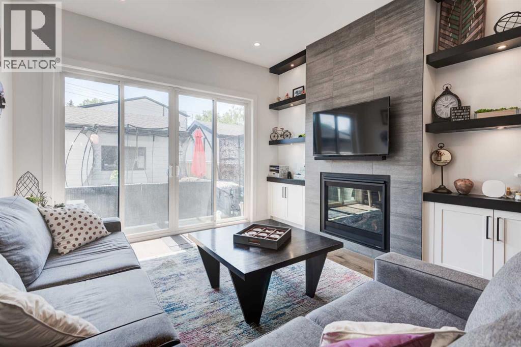Single Family House for Sale in   Avenue SW North Glenmore Park Calgary 