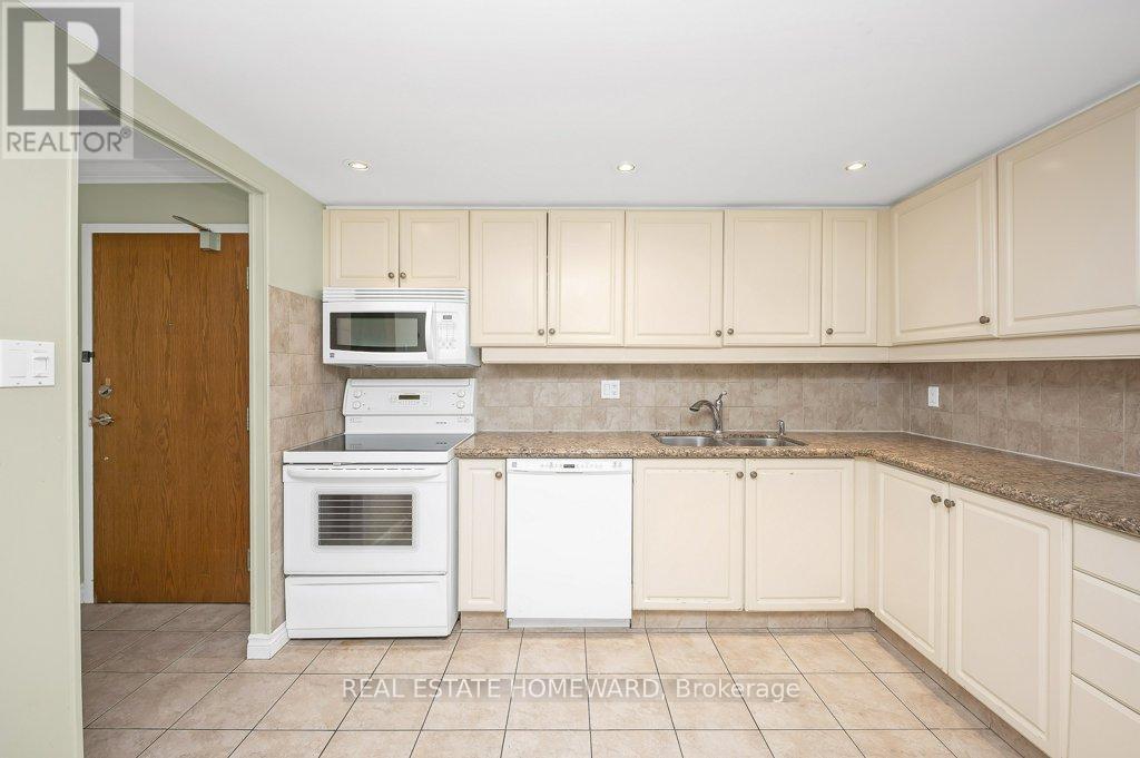 Photo 9 of 203 2121 Lakeshore Road, Burlington ON