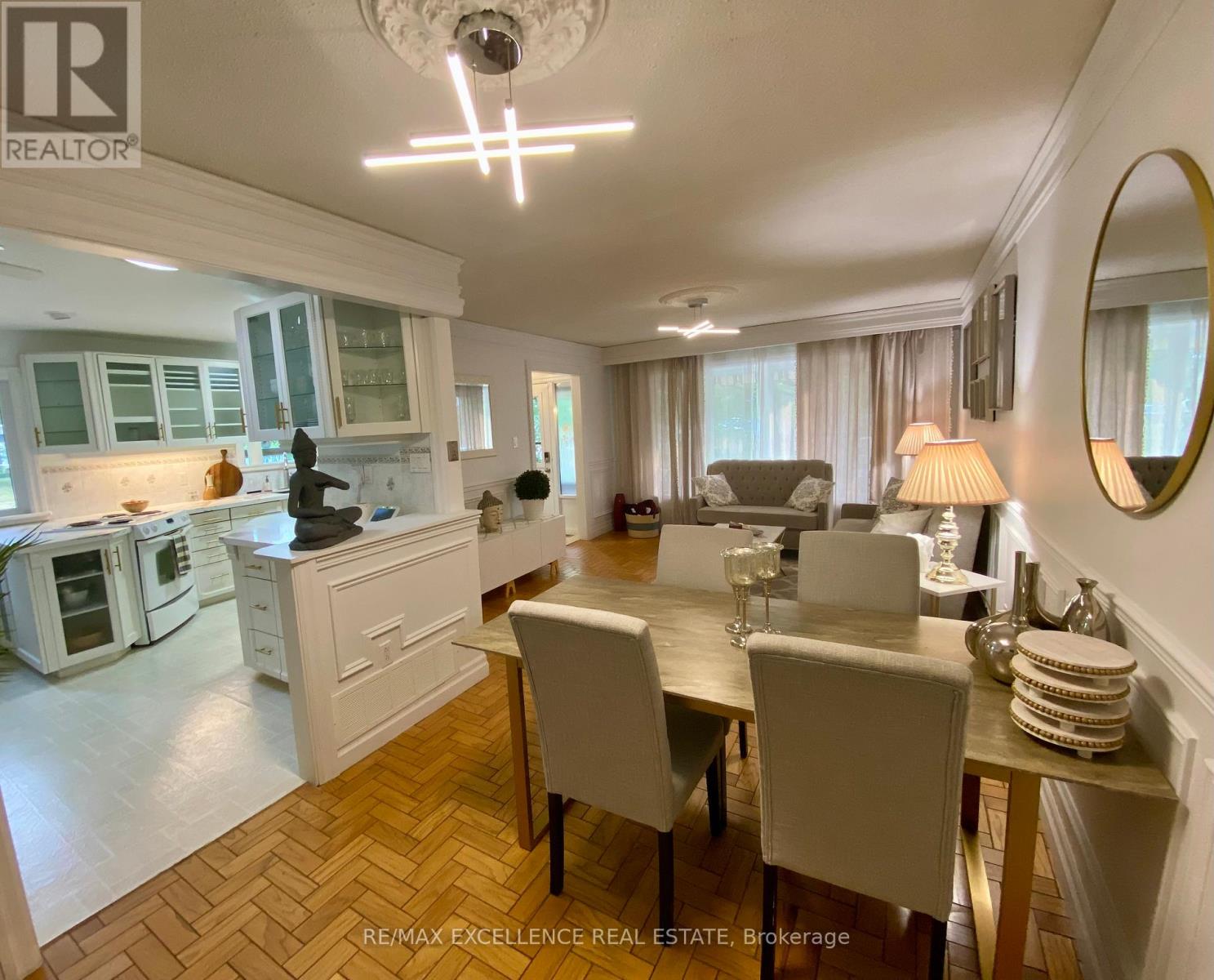 Photo 3 of 485 Gowland Crescent, Milton ON