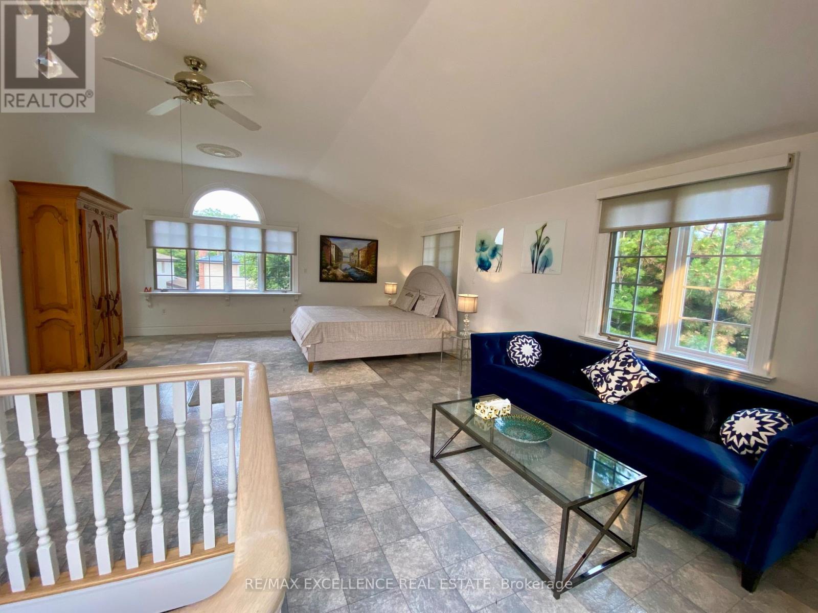 Photo 8 of 485 Gowland Crescent, Milton ON