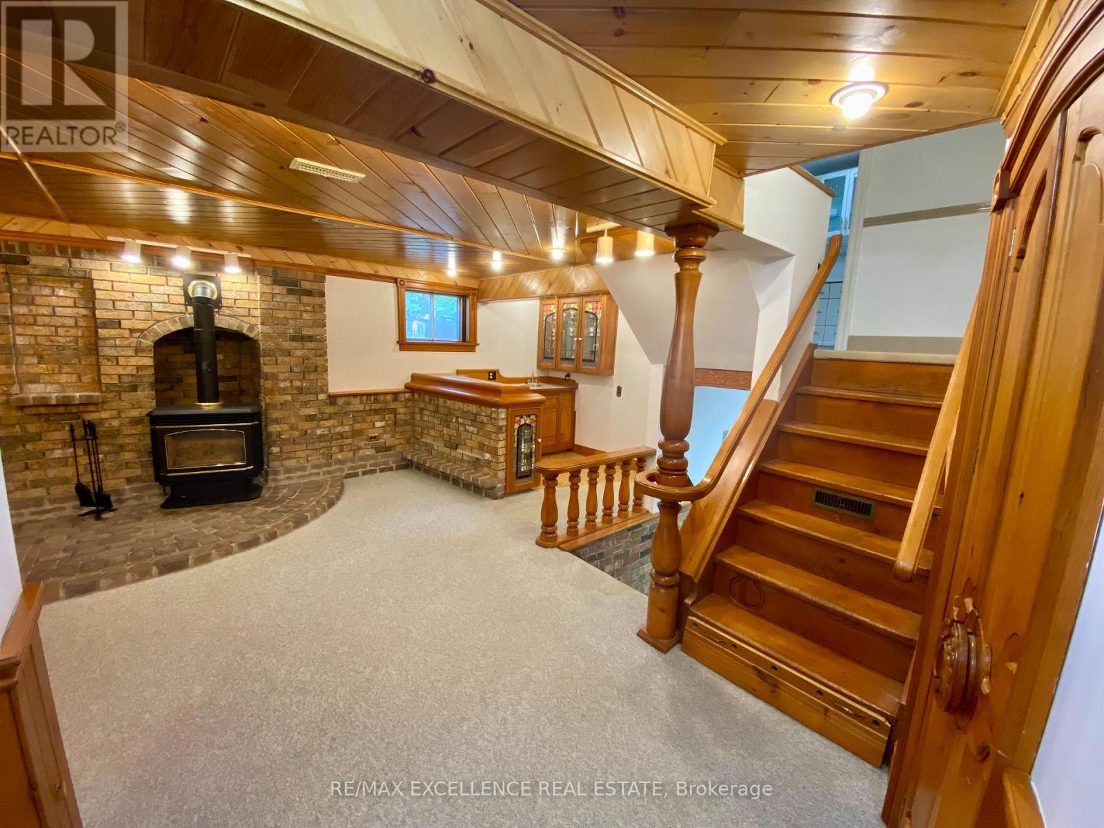 Photo 24 of 485 Gowland Crescent, Milton ON