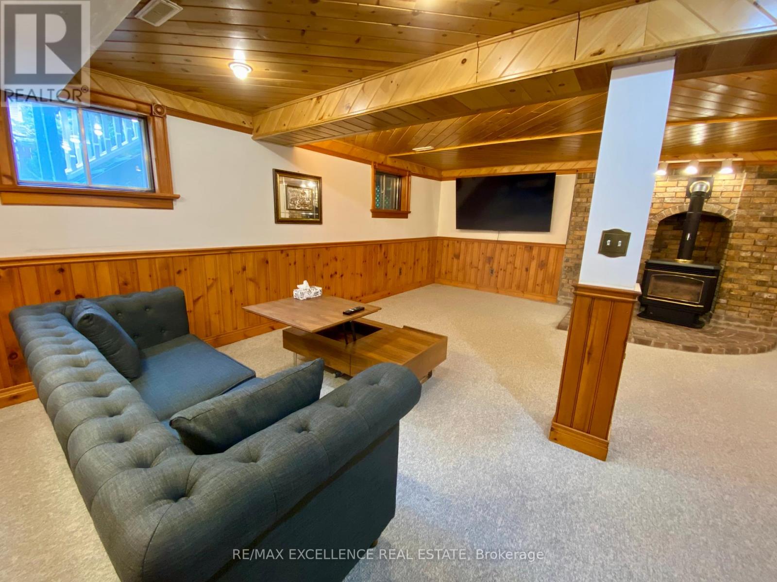 Photo 32 of 485 Gowland Crescent, Milton ON