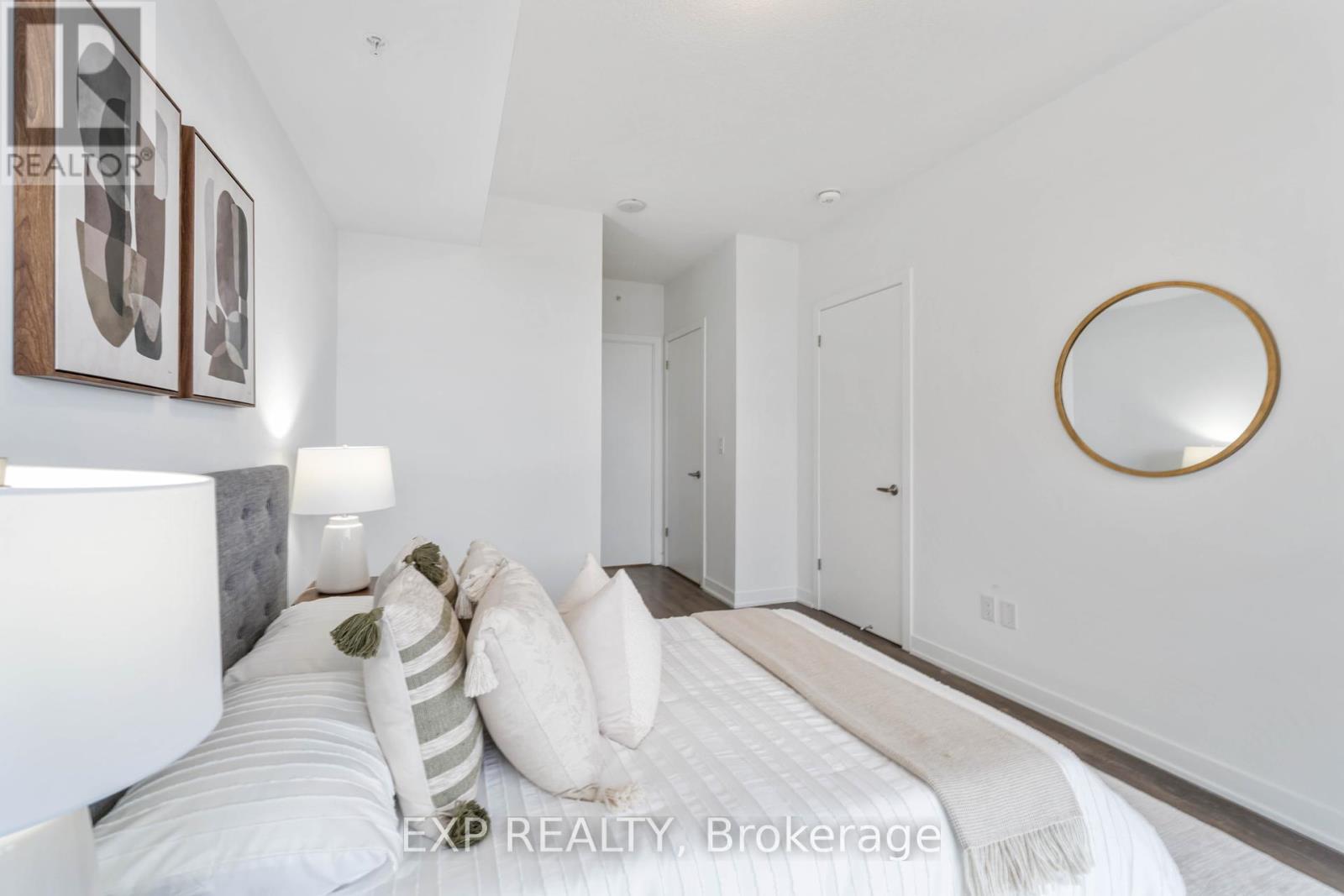 Photo 19 of 807 550 North Service Road, Grimsby ON