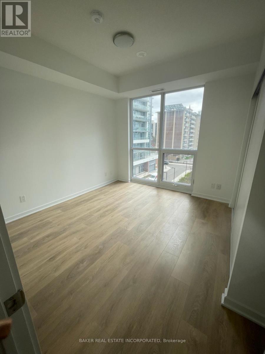 Photo 10 of 415 38 Forest Manor Road, Toronto ON