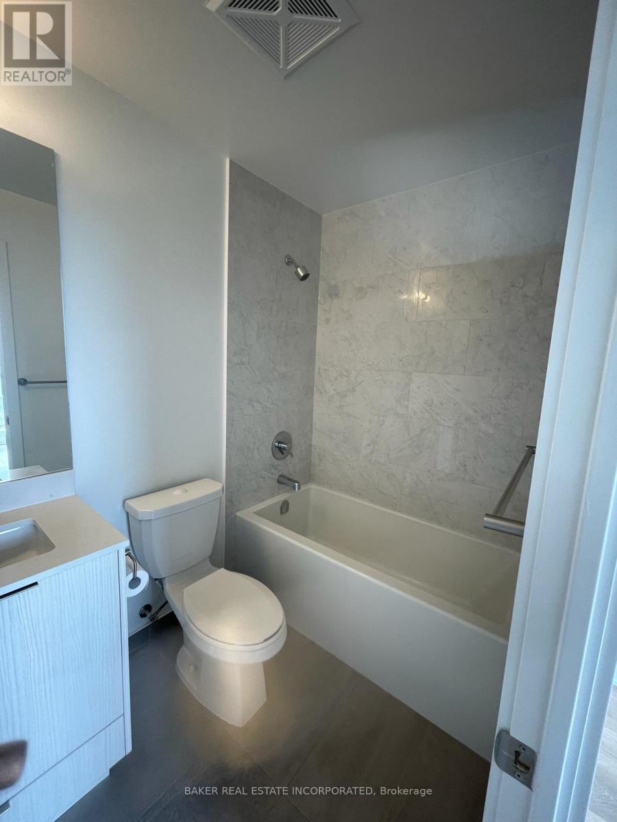 Photo 8 of 415 38 Forest Manor Road, Toronto ON