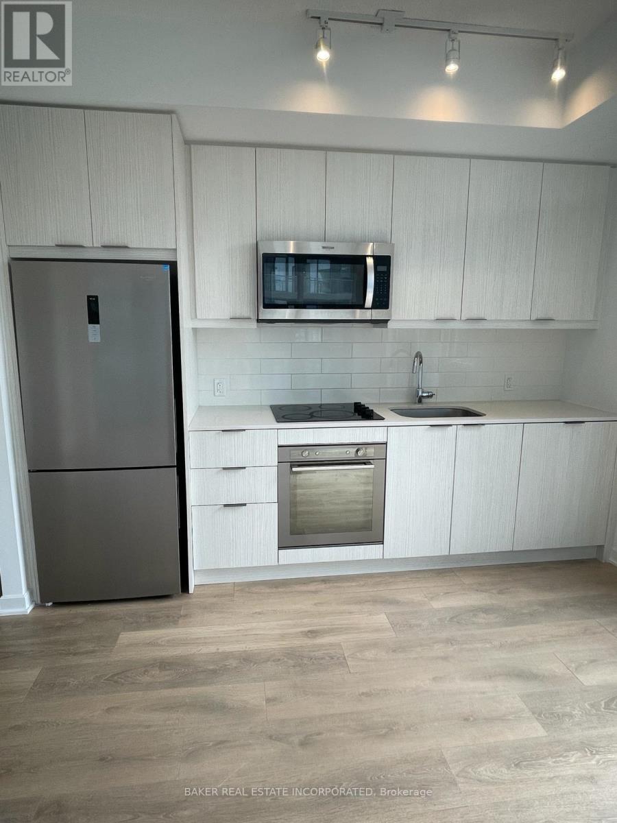 Photo 13 of 415 38 Forest Manor Road, Toronto ON