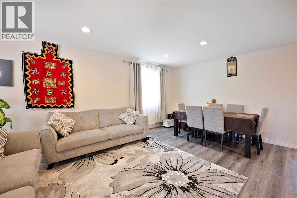 Photo 27 of 4574 Tumbleweed Crescent, Windsor ON
