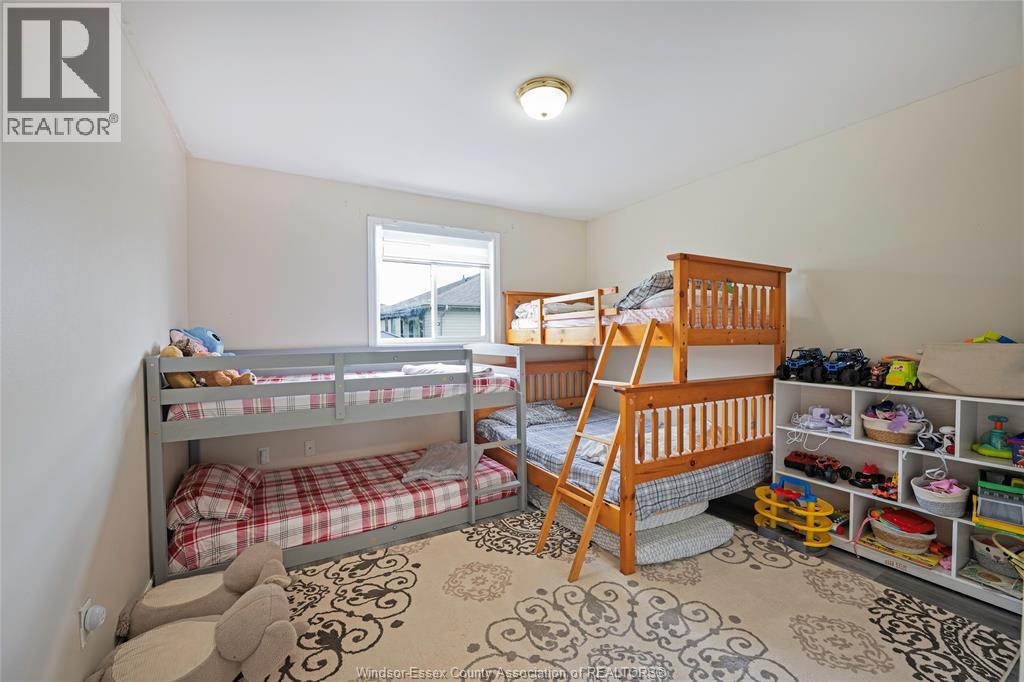 Photo 31 of 4574 Tumbleweed Crescent, Windsor ON