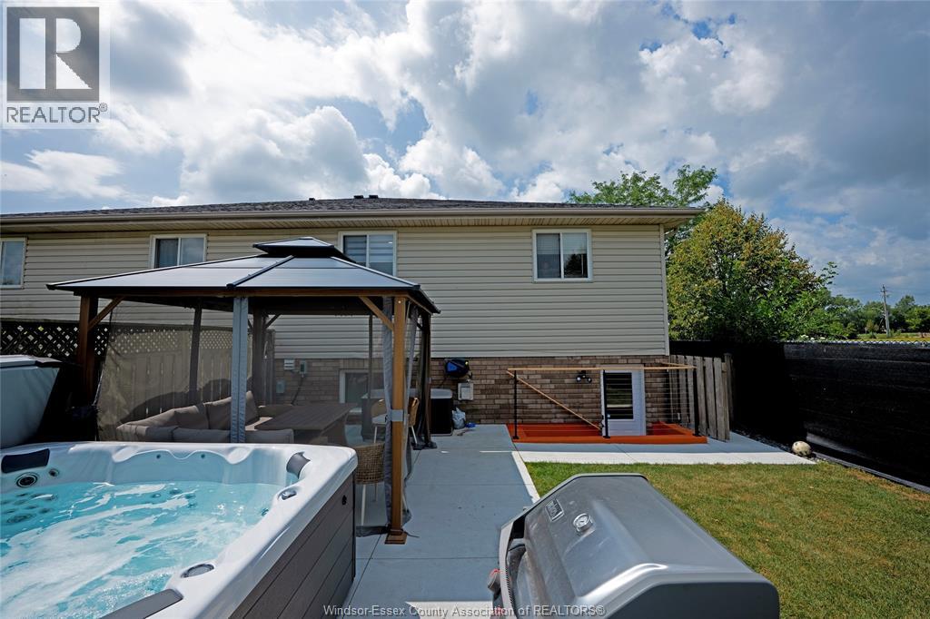 Photo 17 of 4574 Tumbleweed Crescent, Windsor ON