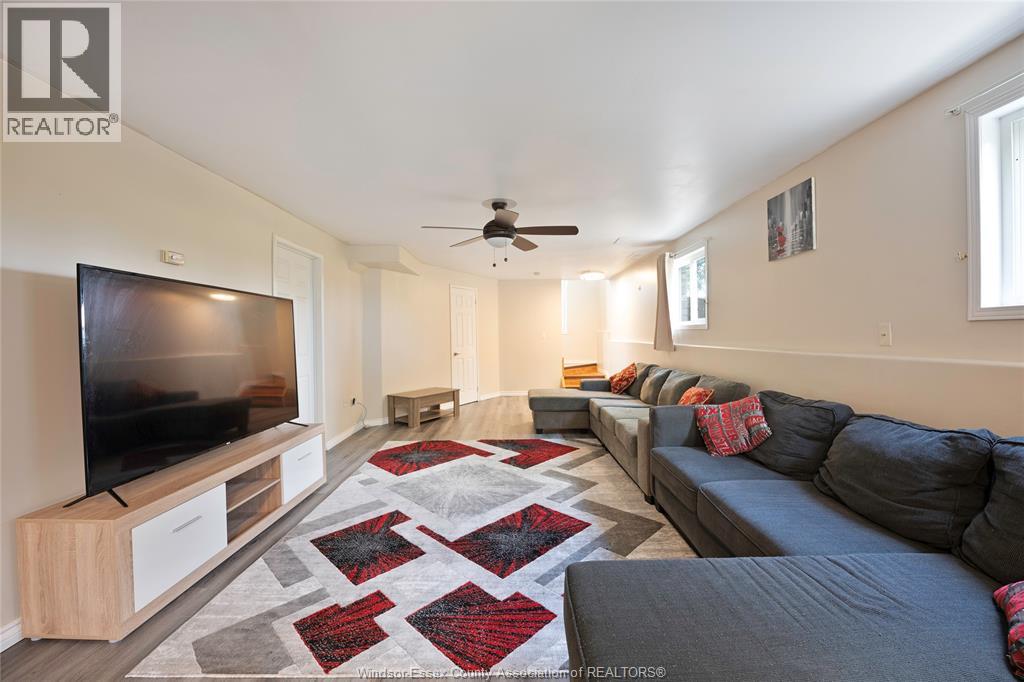 Photo 28 of 4574 Tumbleweed Crescent, Windsor ON