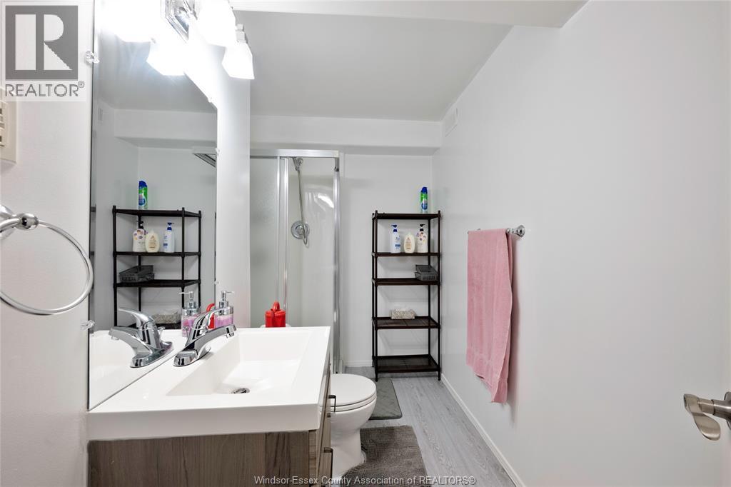 Photo 18 of 4574 Tumbleweed Crescent, Windsor ON