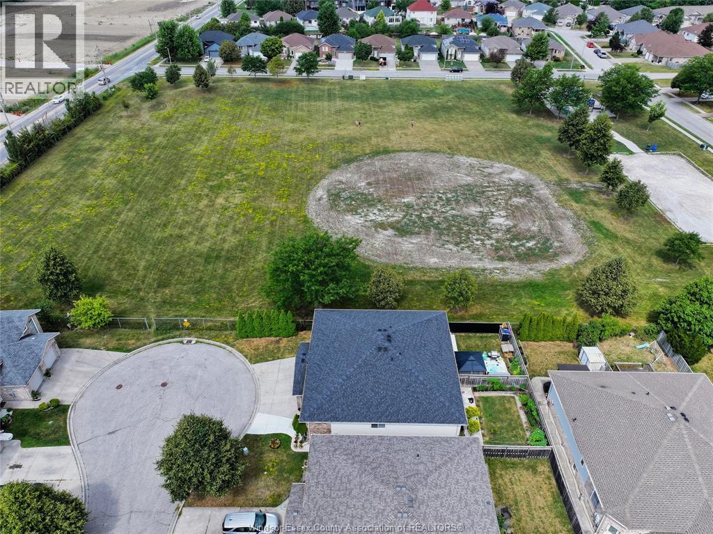 Photo 10 of 4574 Tumbleweed Crescent, Windsor ON