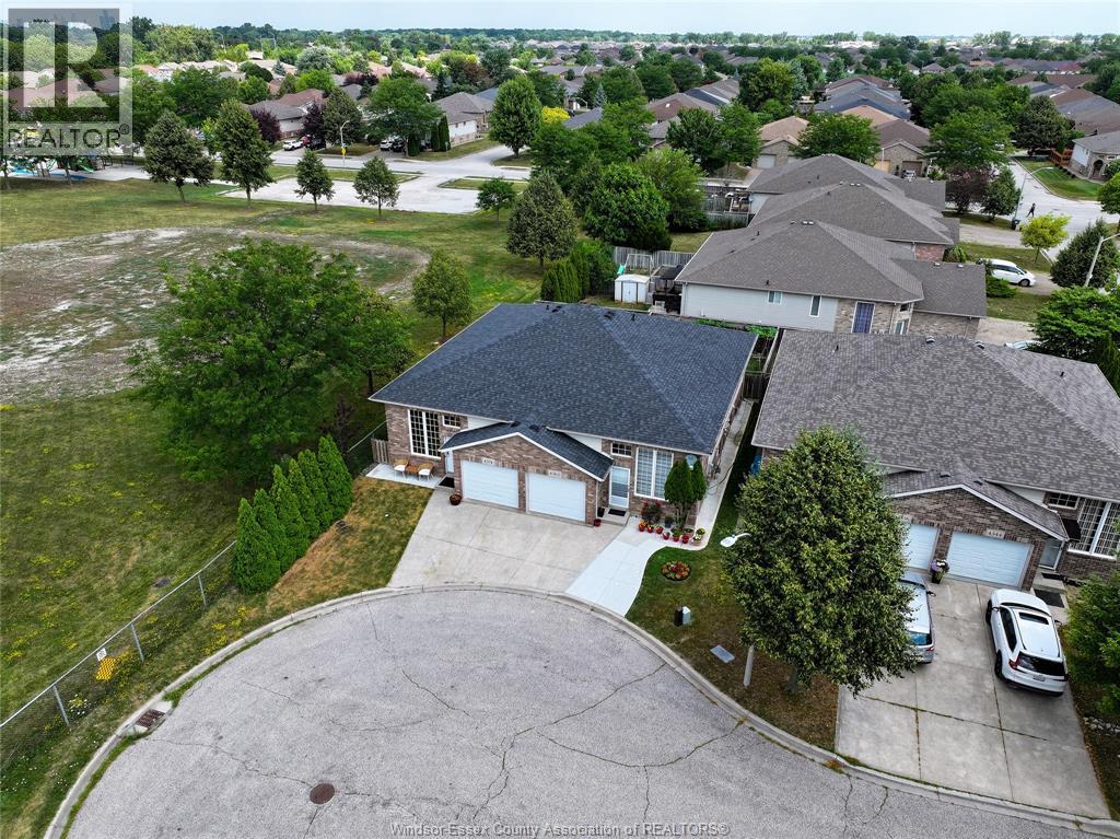 Photo 8 of 4574 Tumbleweed Crescent, Windsor ON