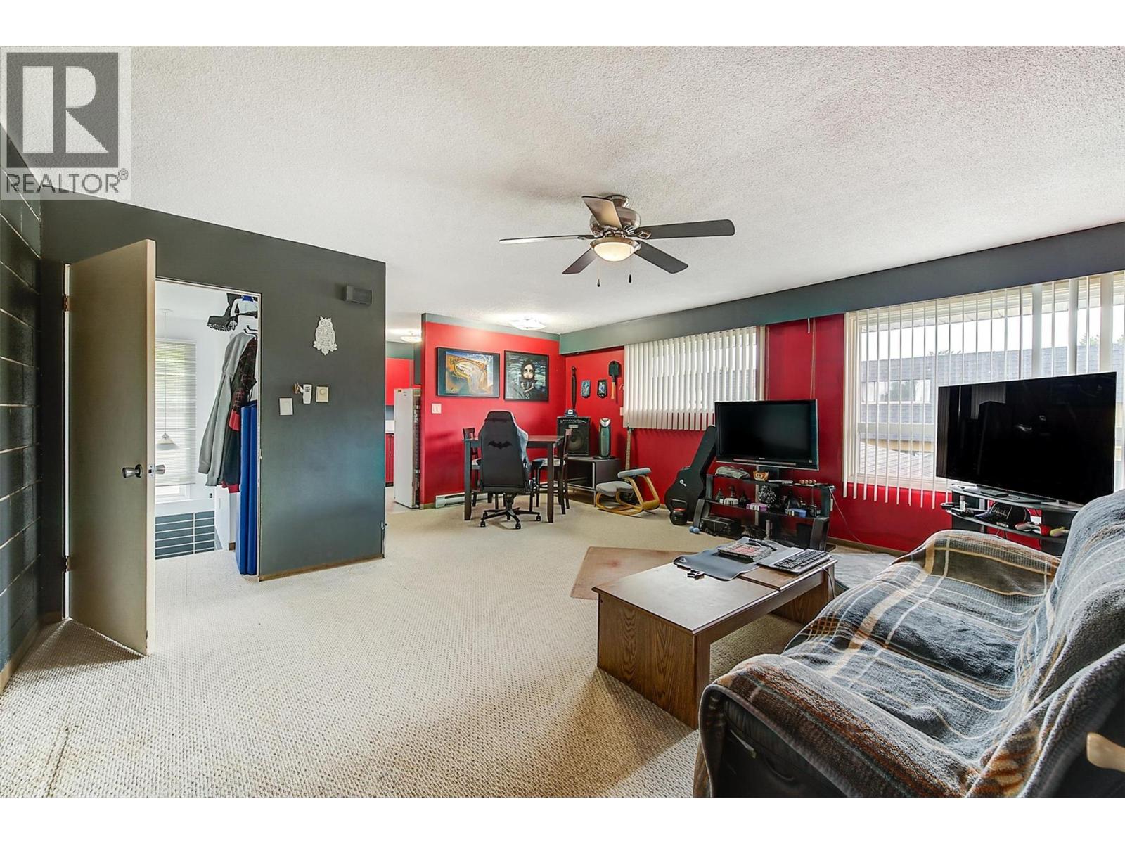 6 1291 Bernard Avenue, Kelowna
