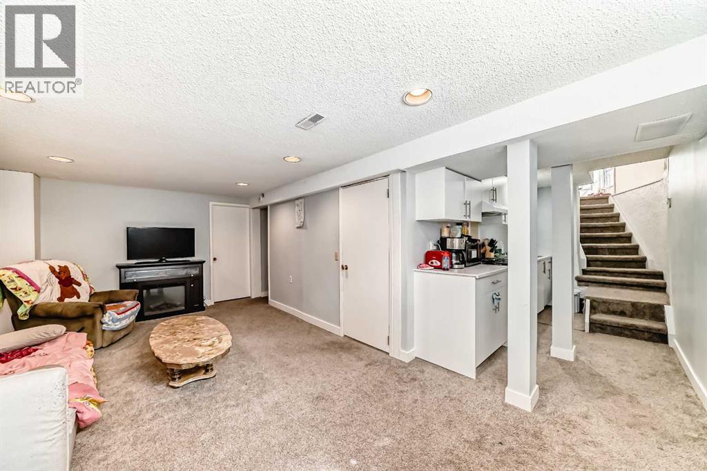 Single Family House Bungalow for Sale in   Avenue NW Bowness Calgary 