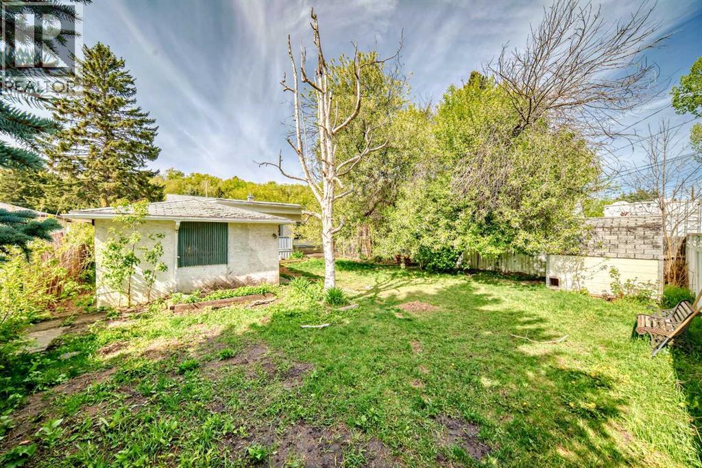 Single Family House Bungalow for Sale in   Avenue NW Bowness Calgary 