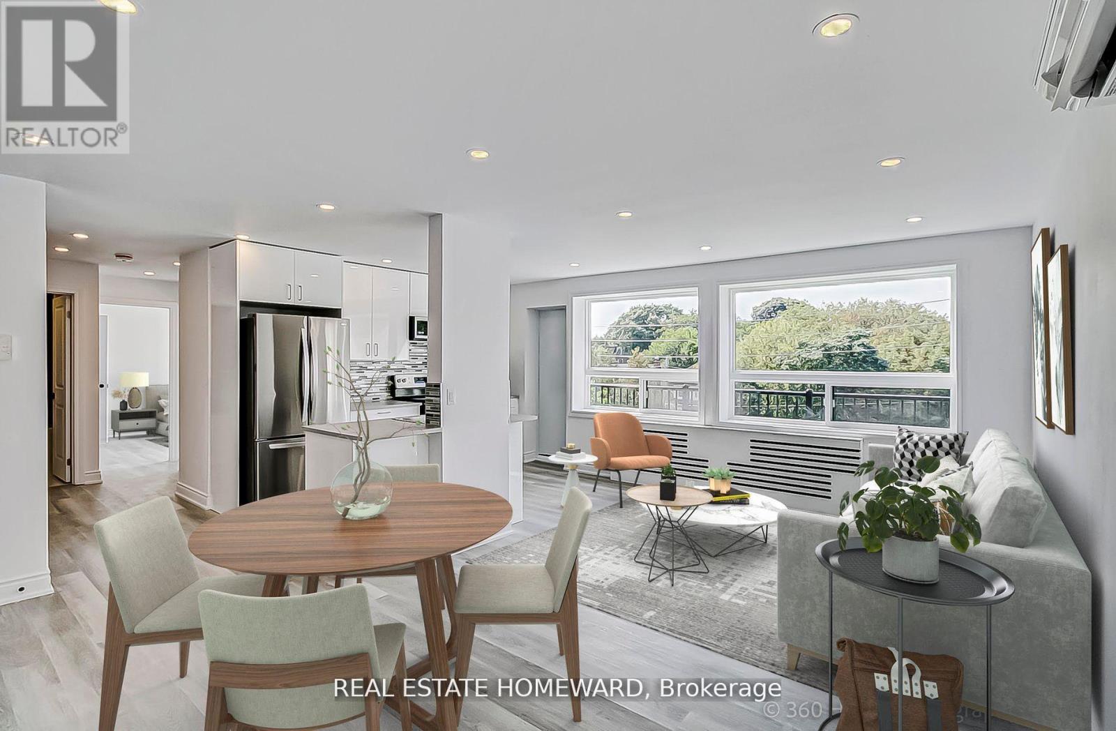 Photo 7 of 1 419 Woodbine Avenue, Toronto ON