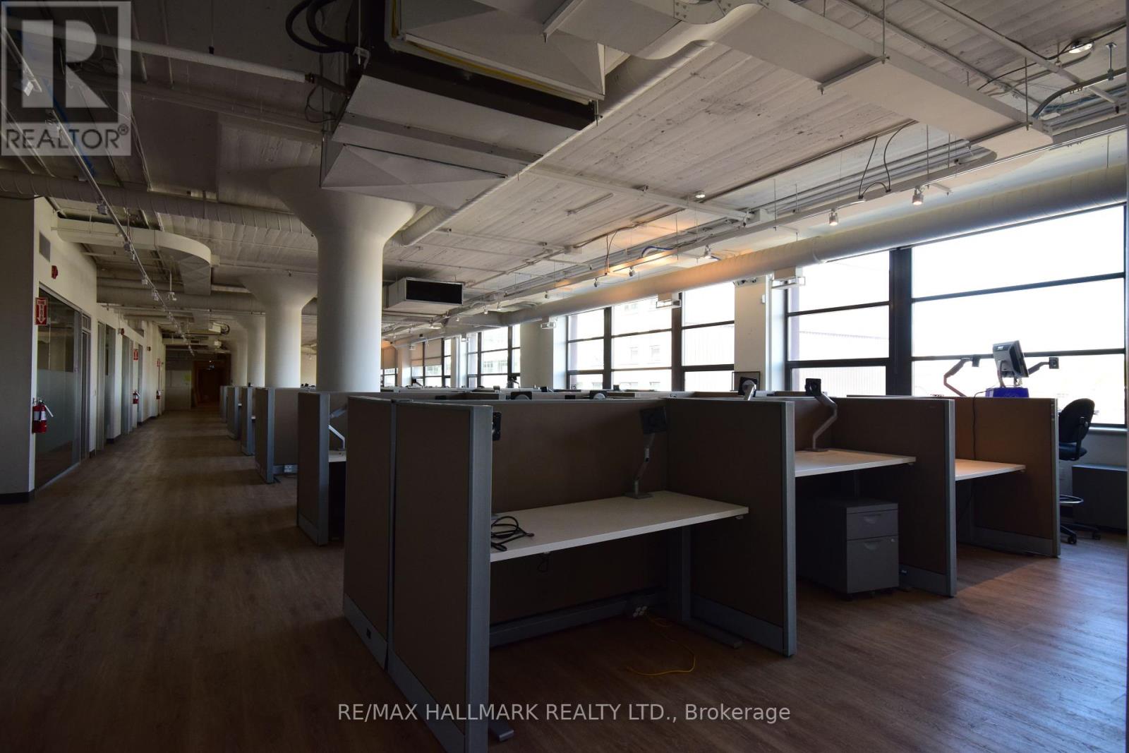 Photo 11 of 400 A 100 Broadview Avenue, Toronto ON