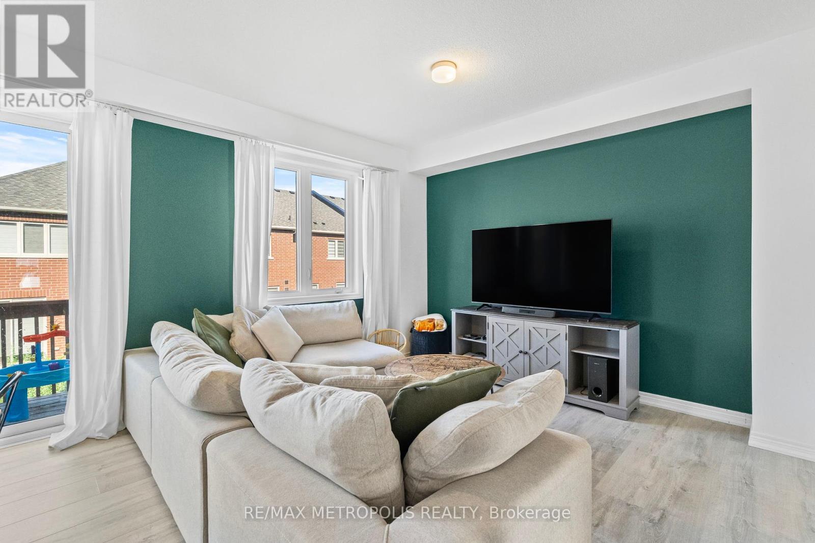 Photo 6 of 2028 Verne Bowen Street, Oshawa ON