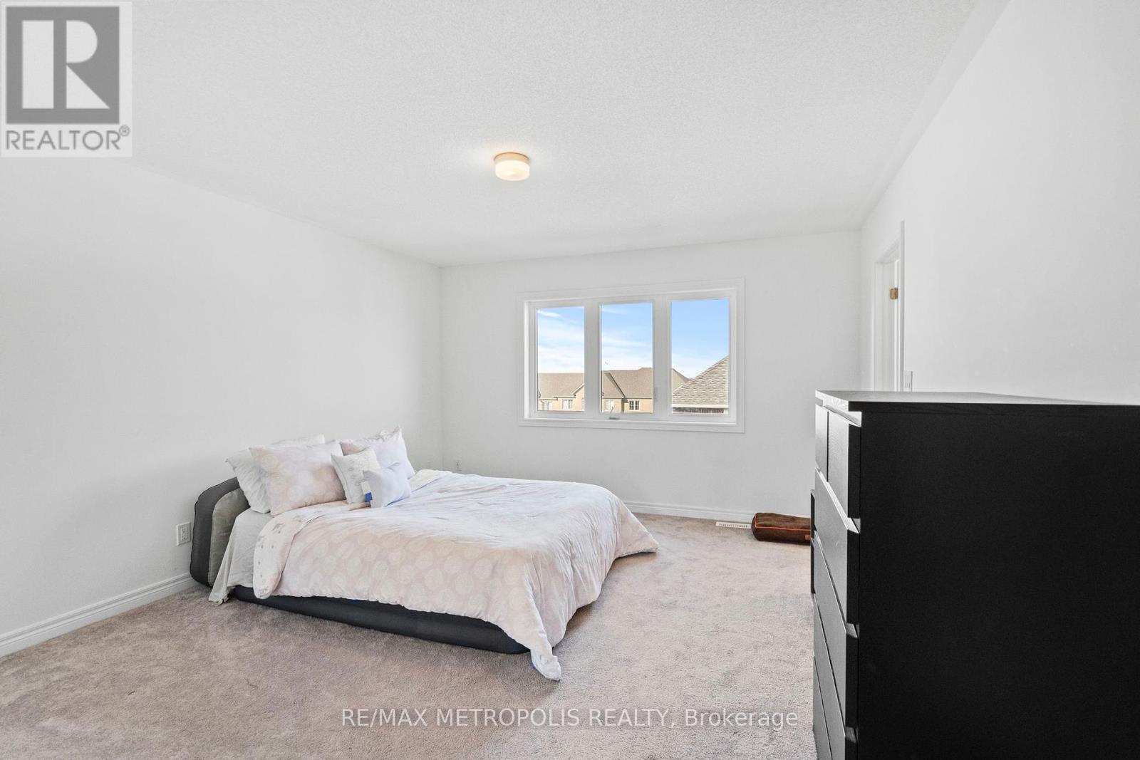Photo 30 of 2028 Verne Bowen Street, Oshawa ON