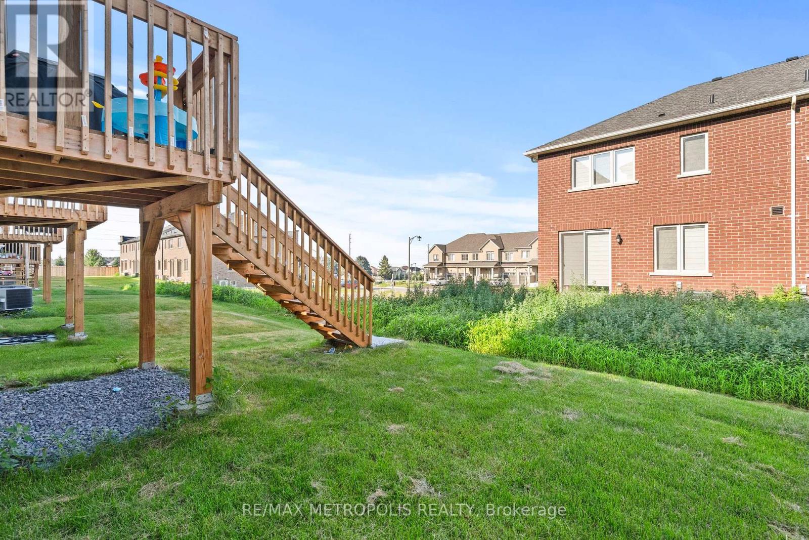 Photo 8 of 2028 Verne Bowen Street, Oshawa ON