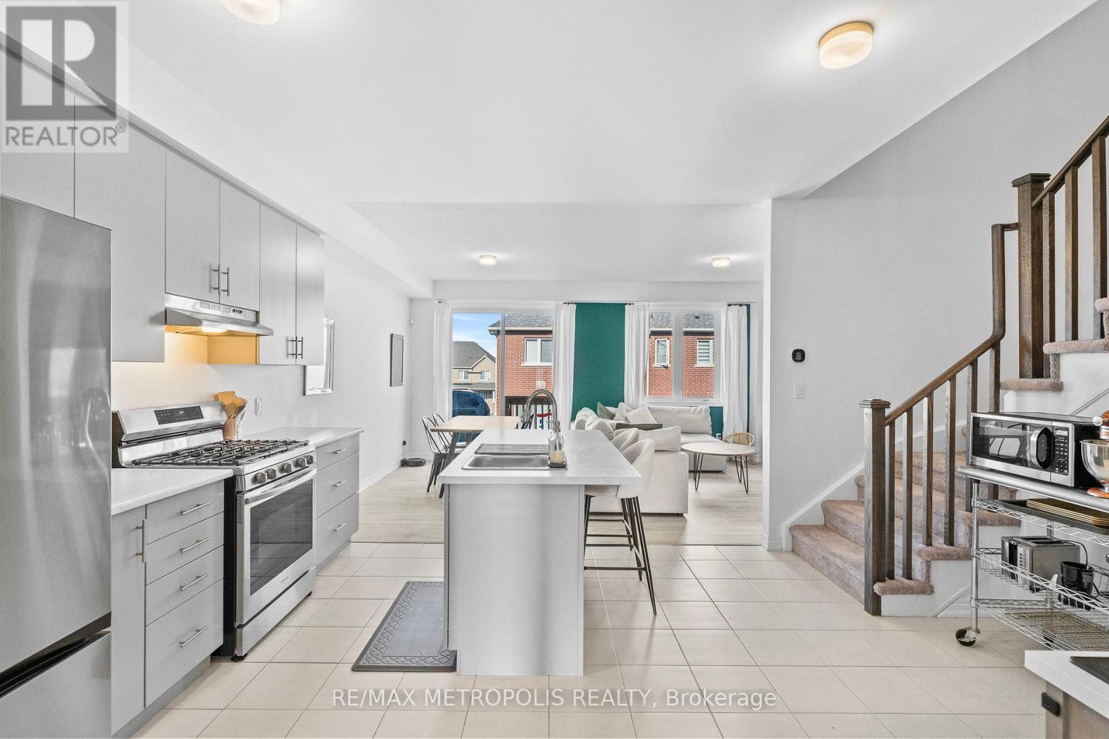 Photo 7 of 2028 Verne Bowen Street, Oshawa ON