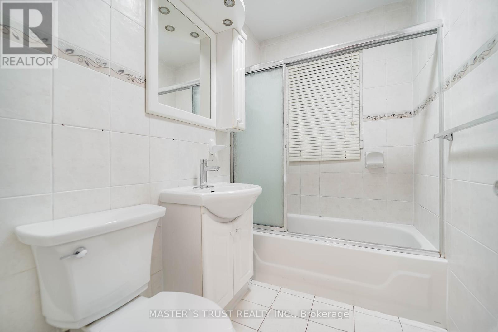 Photo 22 of 10 Valerie Road, Toronto ON